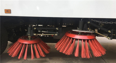 扫路车组成结构与日常维护全解析——湖北程力售后服务中心专业指南